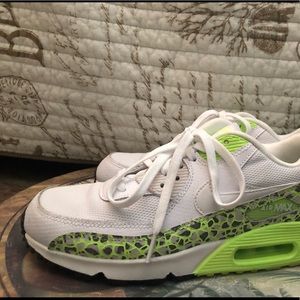 White/Neon Yellow Nike AirMax